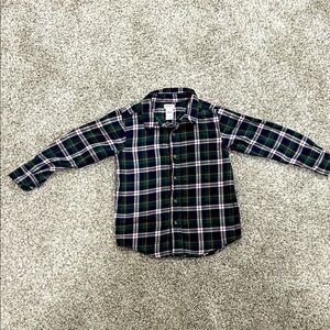 Set of 2 Boys button up flannels. Size 5T/5